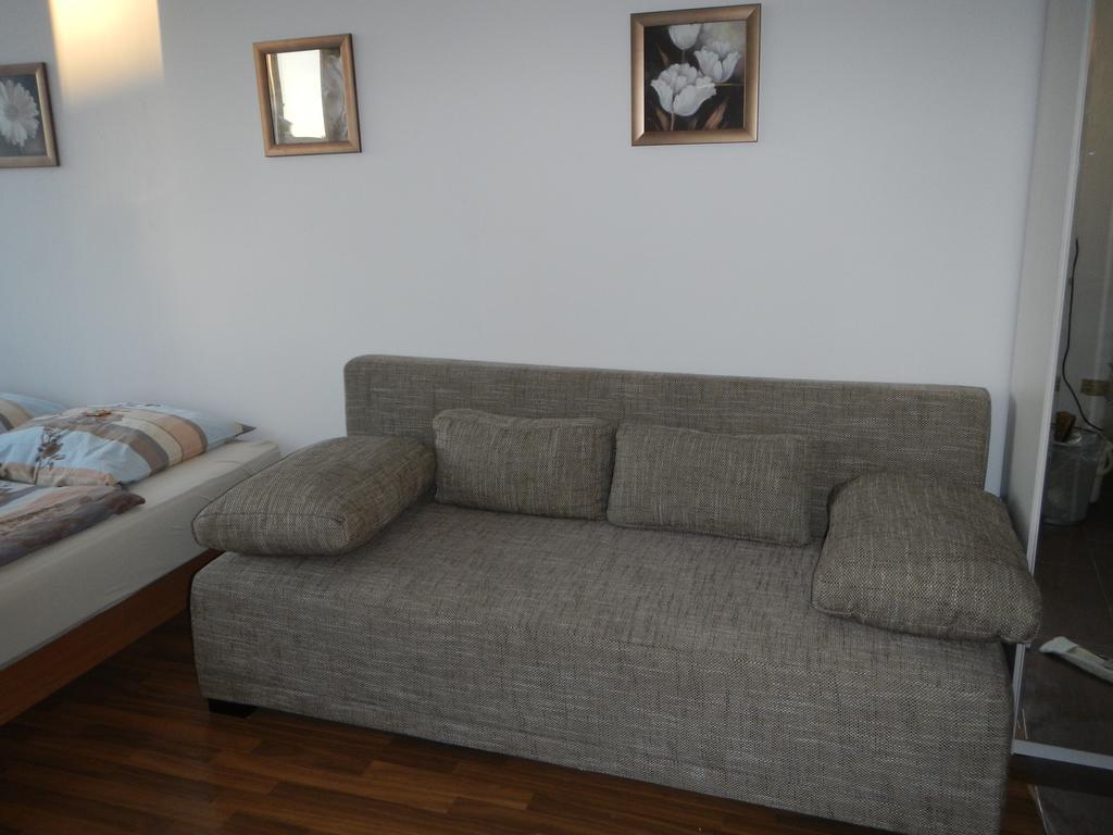 Appartement Sonniges Modernes Hoehenberg Keulen